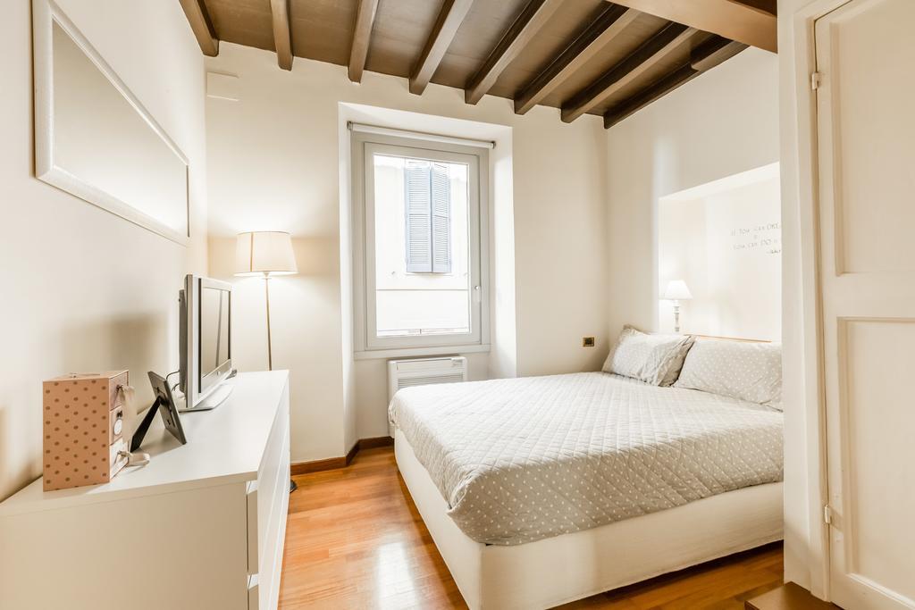 Navona Bernini Lodge Рим Экстерьер фото